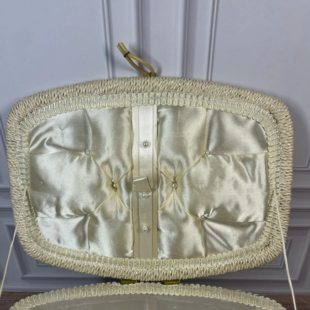 Vintage‎ Dritz Sewing Basket Wicker Style w/Handle Woven Japan Oval Velvet MCM